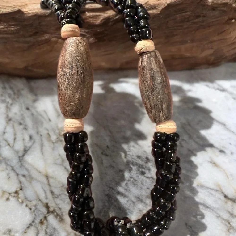 Unisex Bohemian Pendant Necklace Twisted Seed Bead With Abalone & Wooden Accent